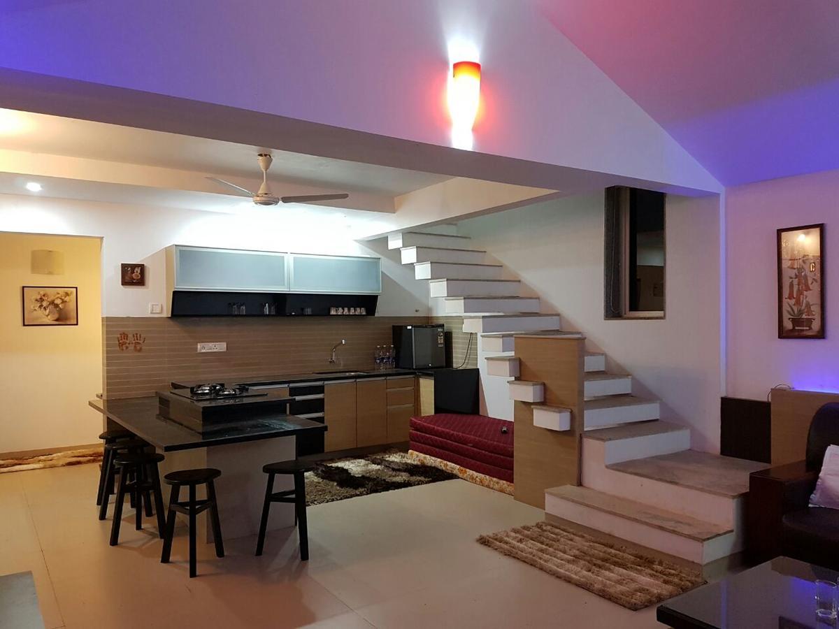 Cherilyn Monta Resort - Ratnagiri Vatul Bagian luar foto