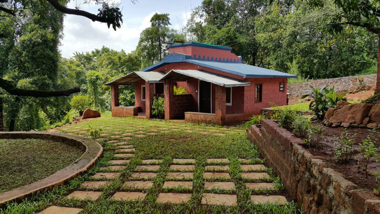 Cherilyn Monta Resort - Ratnagiri Vatul Bagian luar foto
