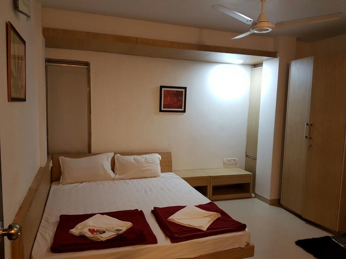 Cherilyn Monta Resort - Ratnagiri Vatul Bagian luar foto