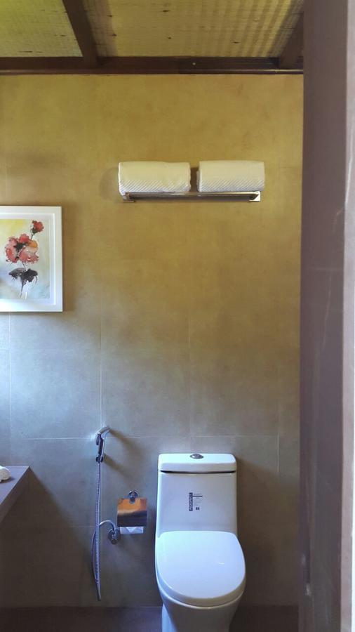 Cherilyn Monta Resort - Ratnagiri Vatul Bagian luar foto