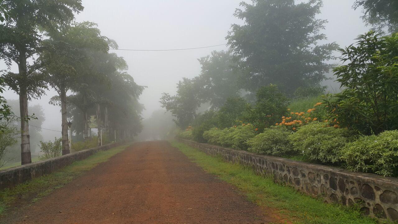 Cherilyn Monta Resort - Ratnagiri Vatul Bagian luar foto