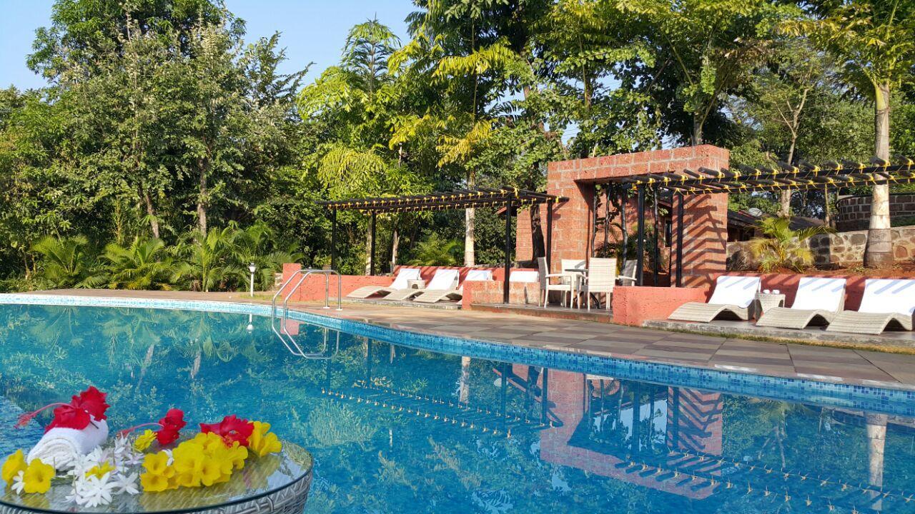 Cherilyn Monta Resort - Ratnagiri Vatul Bagian luar foto
