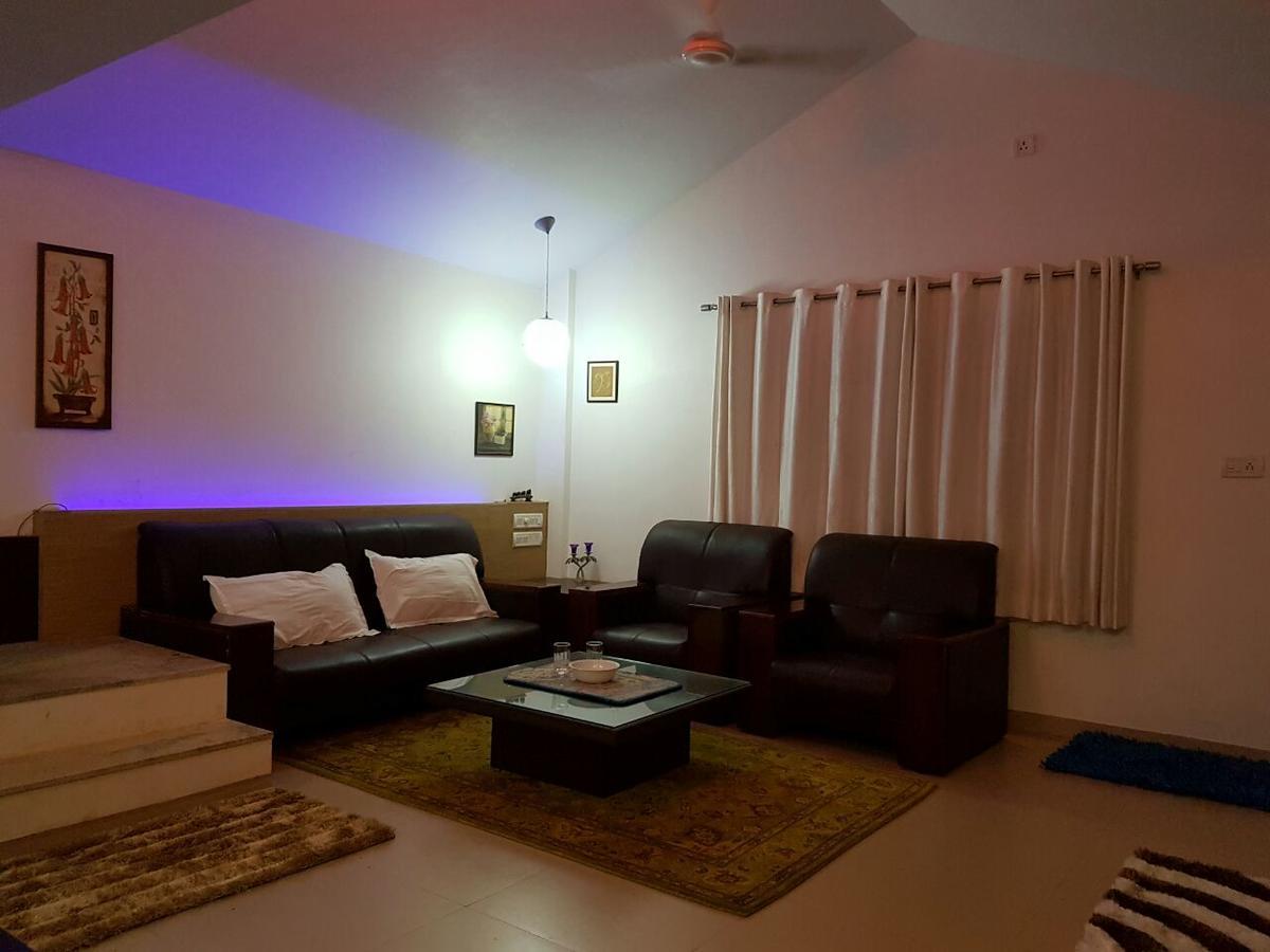 Cherilyn Monta Resort - Ratnagiri Vatul Bagian luar foto