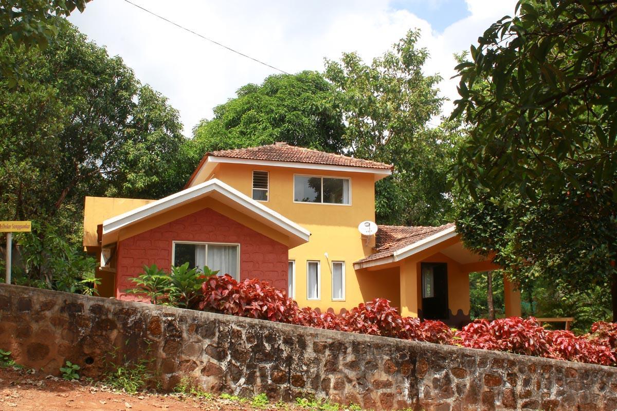Cherilyn Monta Resort - Ratnagiri Vatul Bagian luar foto