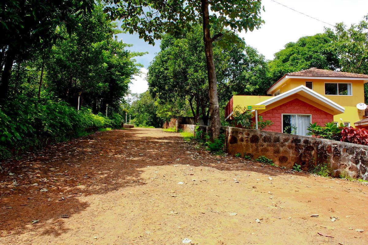 Cherilyn Monta Resort - Ratnagiri Vatul Bagian luar foto