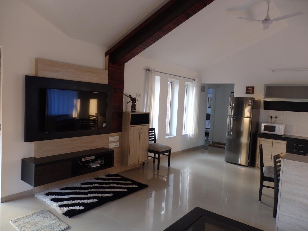 Cherilyn Monta Resort - Ratnagiri Vatul Bagian luar foto