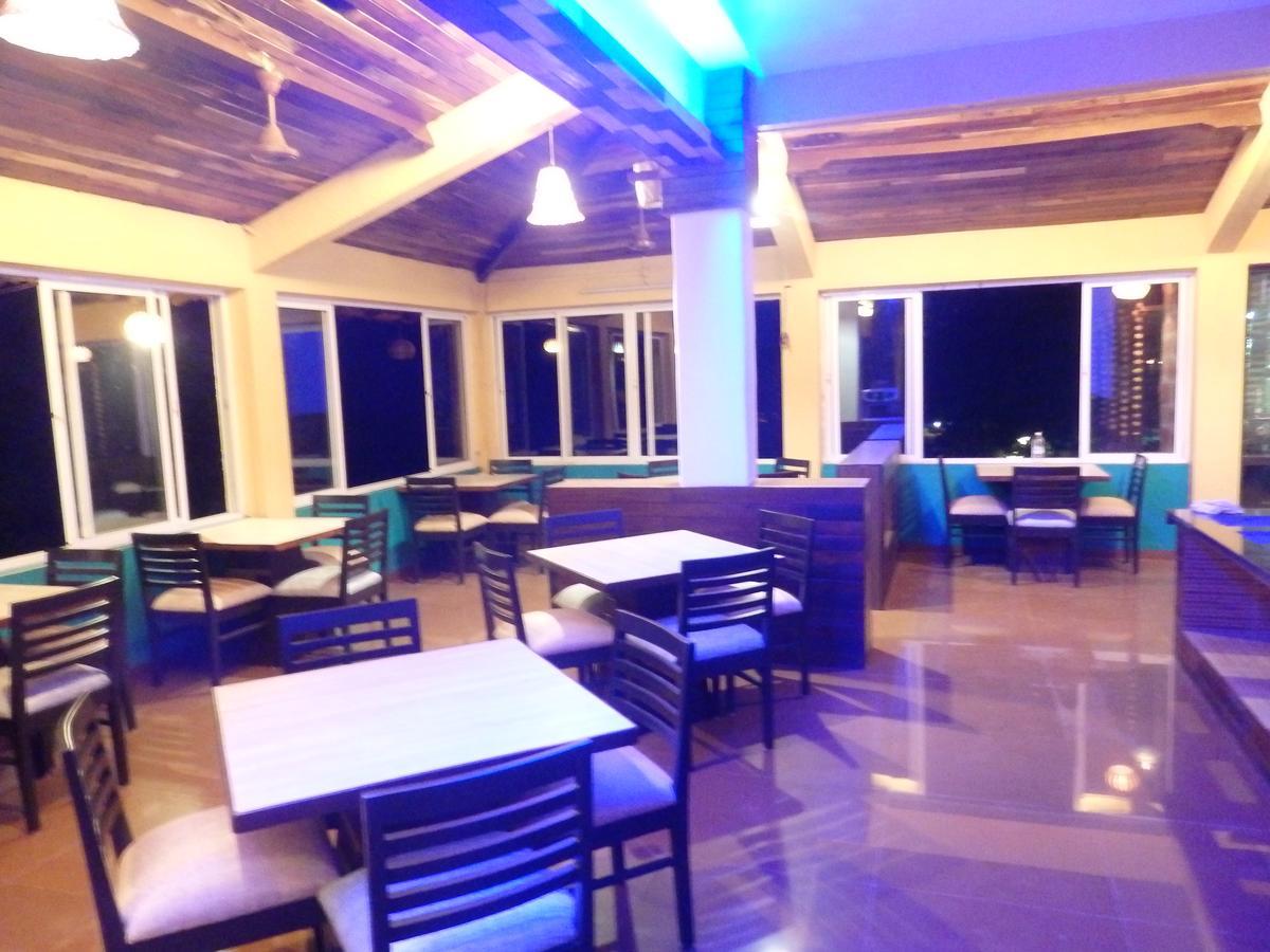 Cherilyn Monta Resort - Ratnagiri Vatul Bagian luar foto