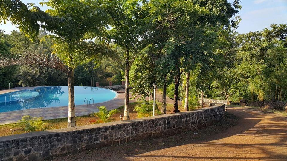 Cherilyn Monta Resort - Ratnagiri Vatul Bagian luar foto
